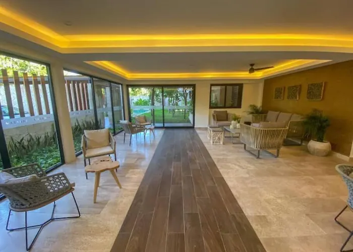 Exclusive Building Infinity Pool And Gym Restaurants And Bar District Nearby Tulum Pueblo