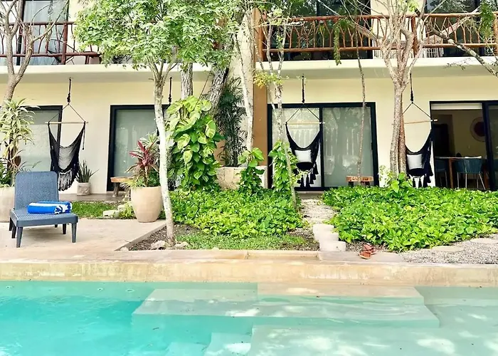 Exclusive Building Infinity Pool And Gym Restaurants And Bar District Nearby *