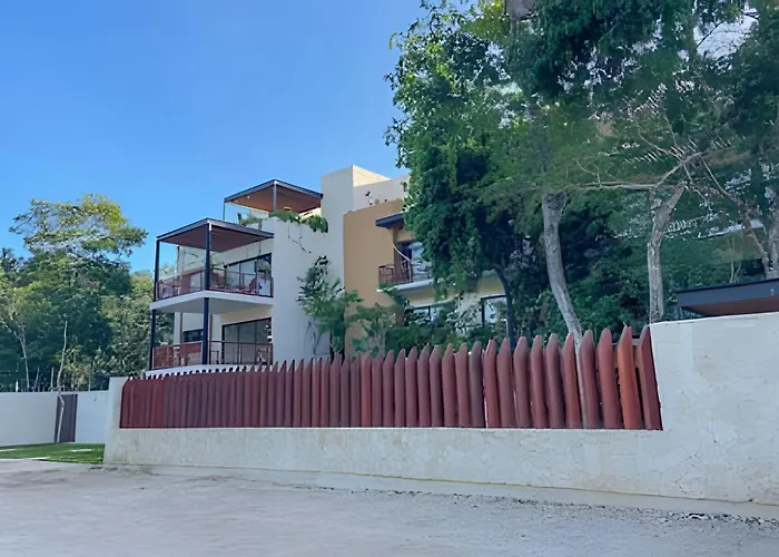 Ferienhaus Exclusive Building Infinity Pool And Gym Restaurants And Bar District Nearby *