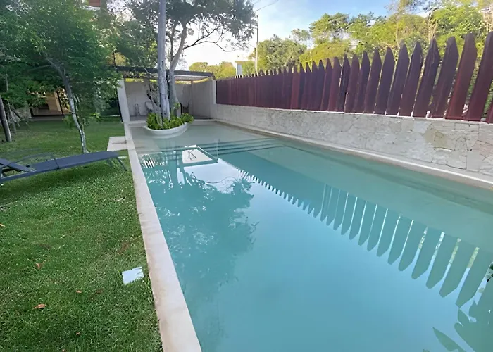 Ferienhaus Exclusive Building Infinity Pool And Gym Restaurants And Bar District Nearby *