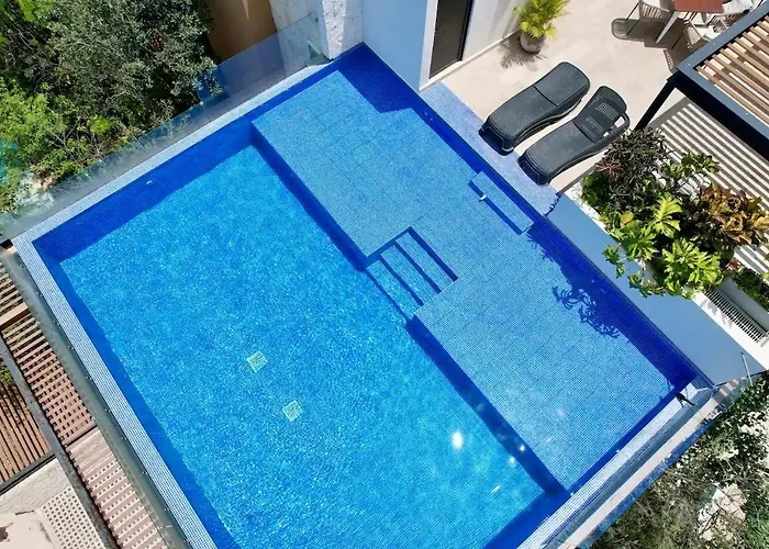 Ferienhaus Exclusive Building Infinity Pool And Gym Restaurants And Bar District Nearby *